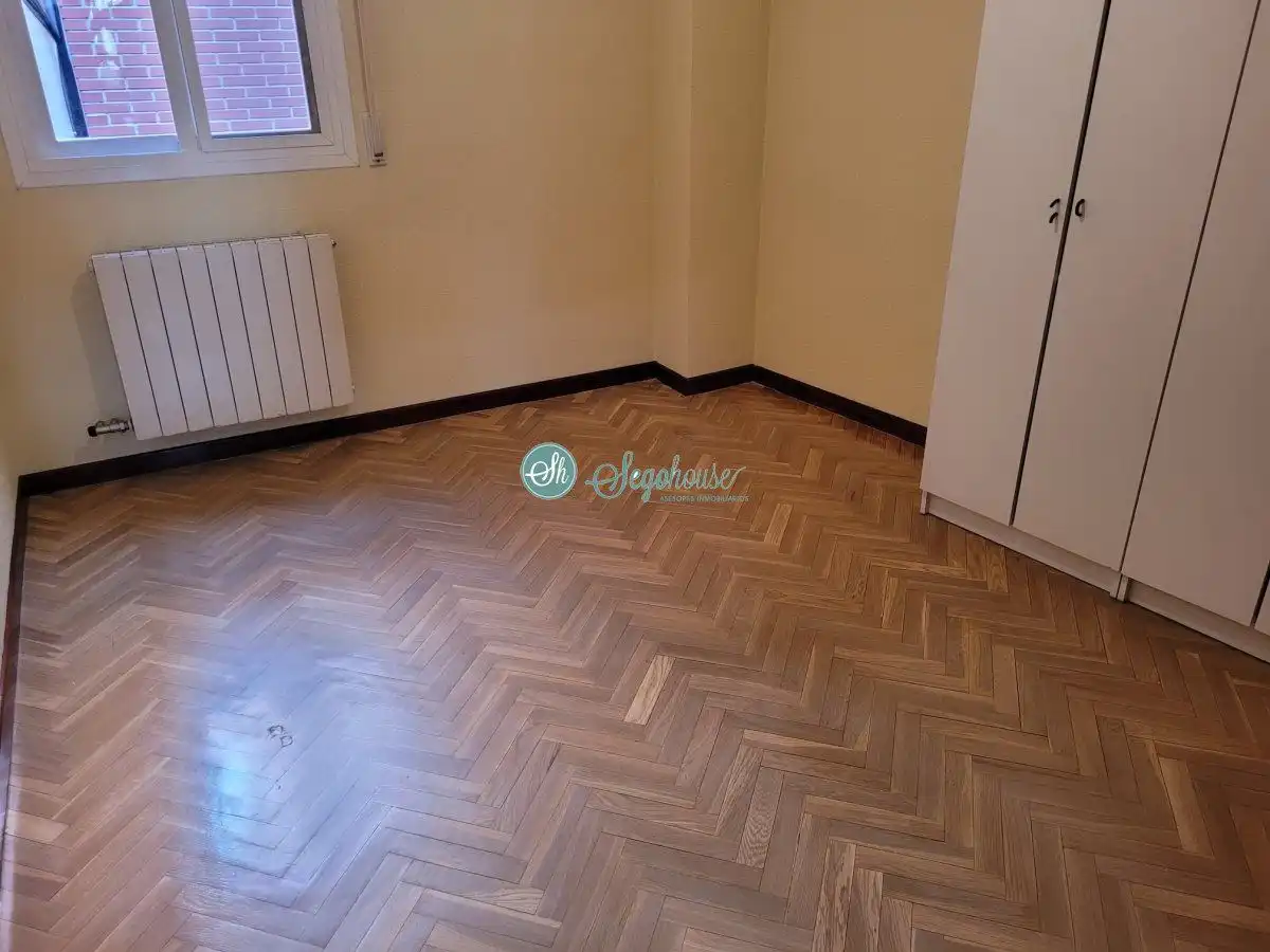Piso de 93 m² en Segovia