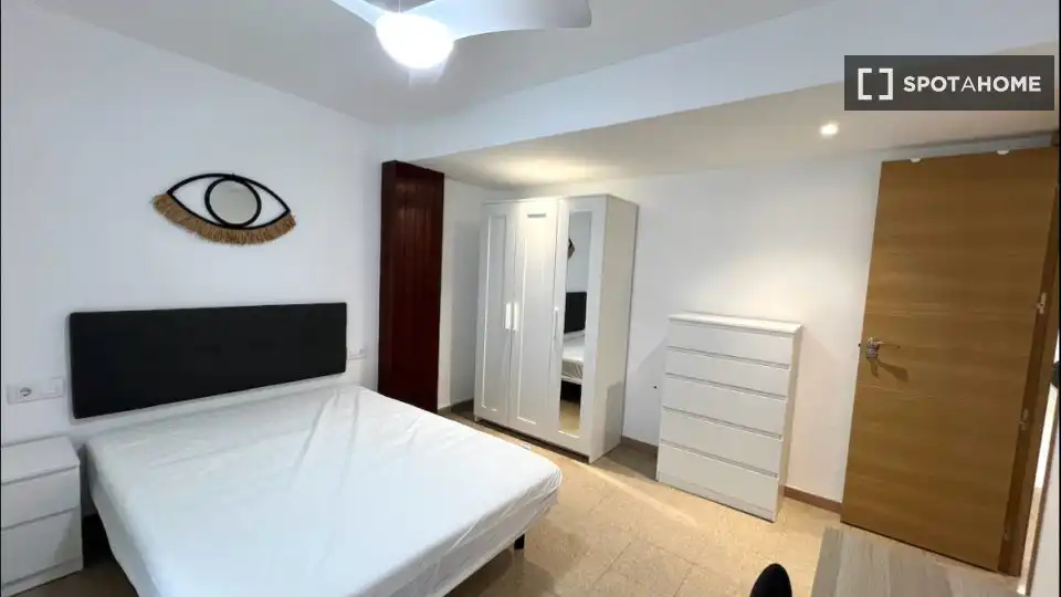 Habitación 200 m², Valencia