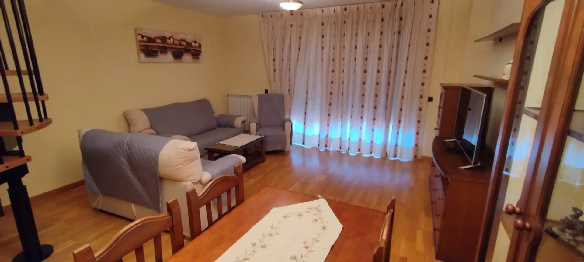 Piso de 110 m² en Linares