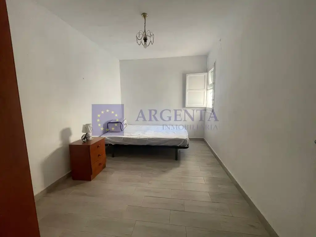 Piso de 80 m² en Cáceres