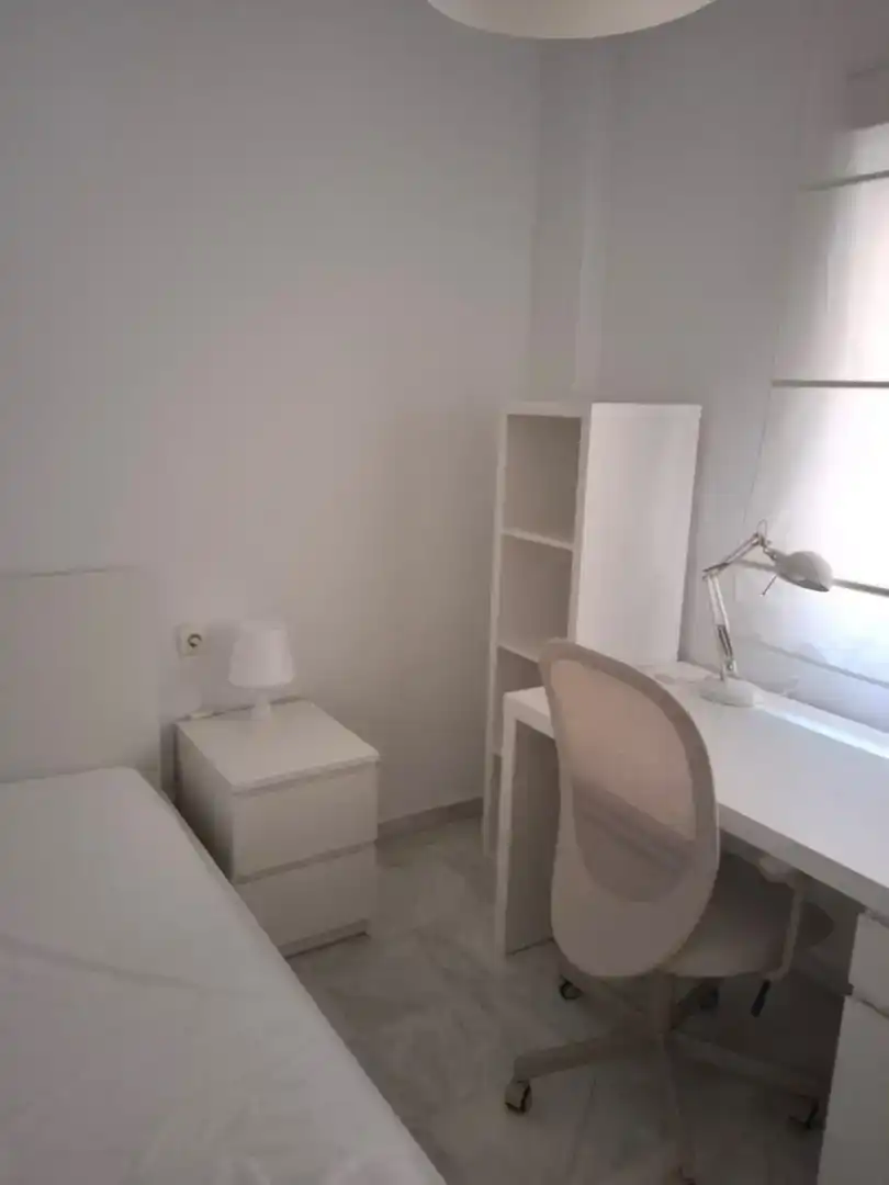 Habitación 95 m², San Juan de Aznalfarache