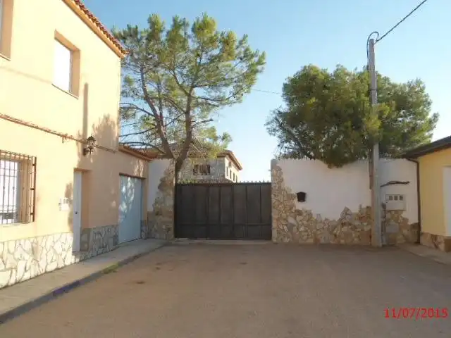 Piso de 264 m² en Casasimarro