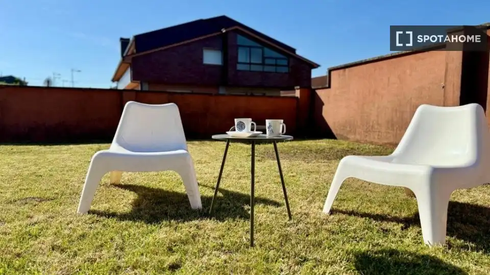 Habitación 345 m², Vigo