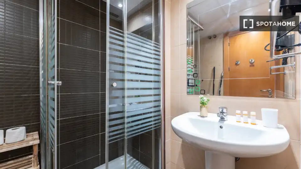 Habitación 76 m², Málaga