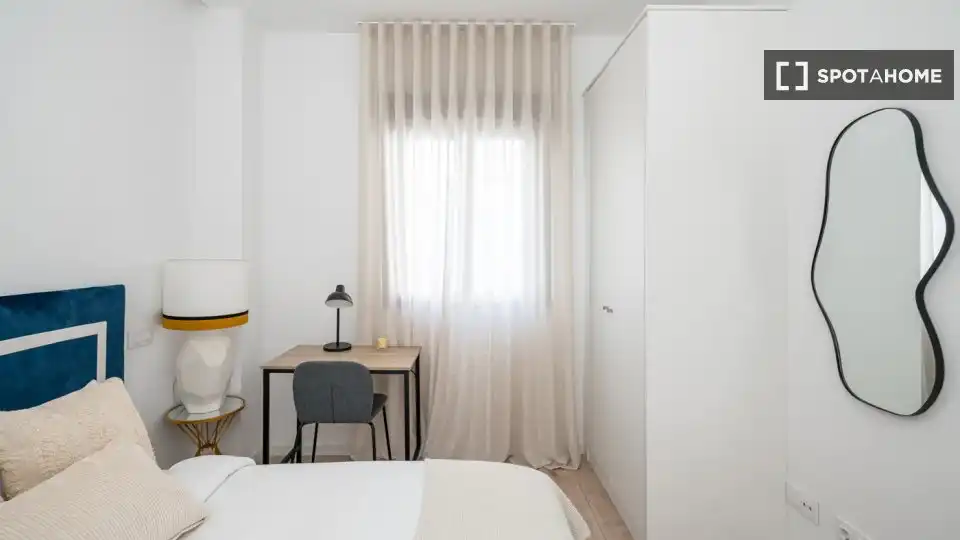 Кімната в оренду, Madrid