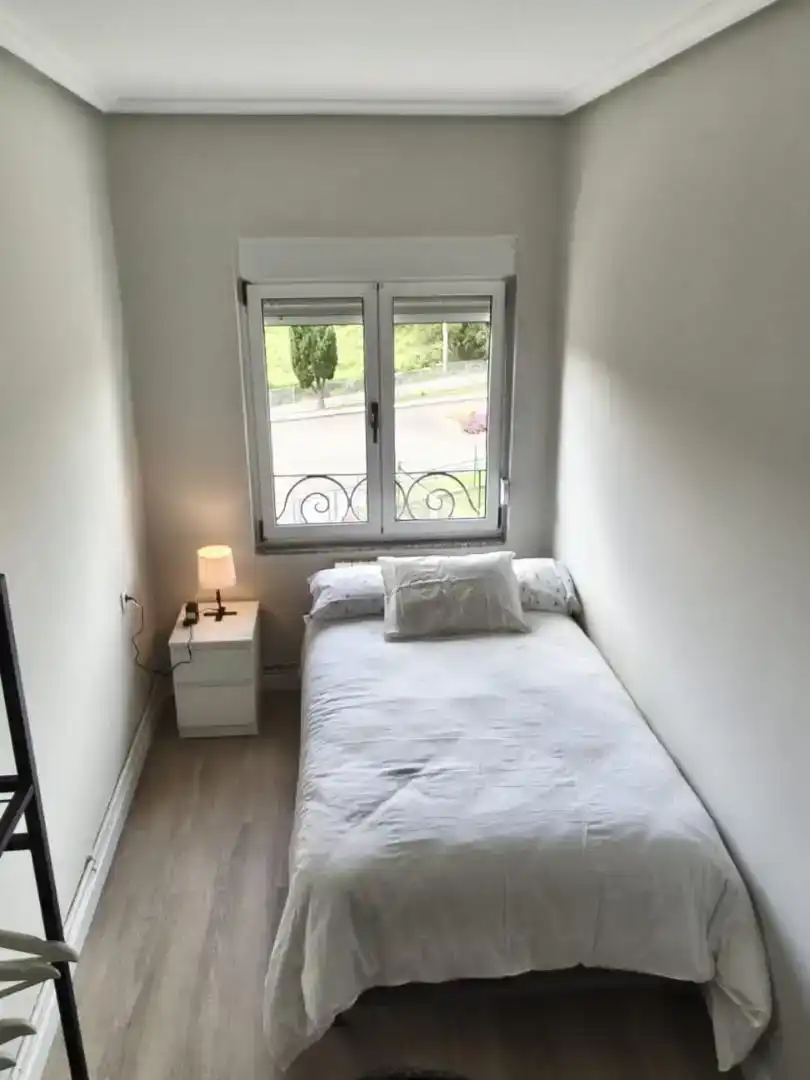 Habitación 70 m², Castrillón