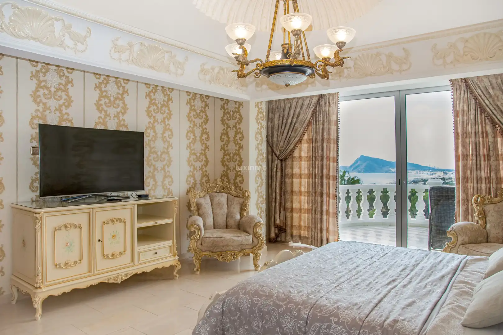 Будинок 1100 м² у Altea