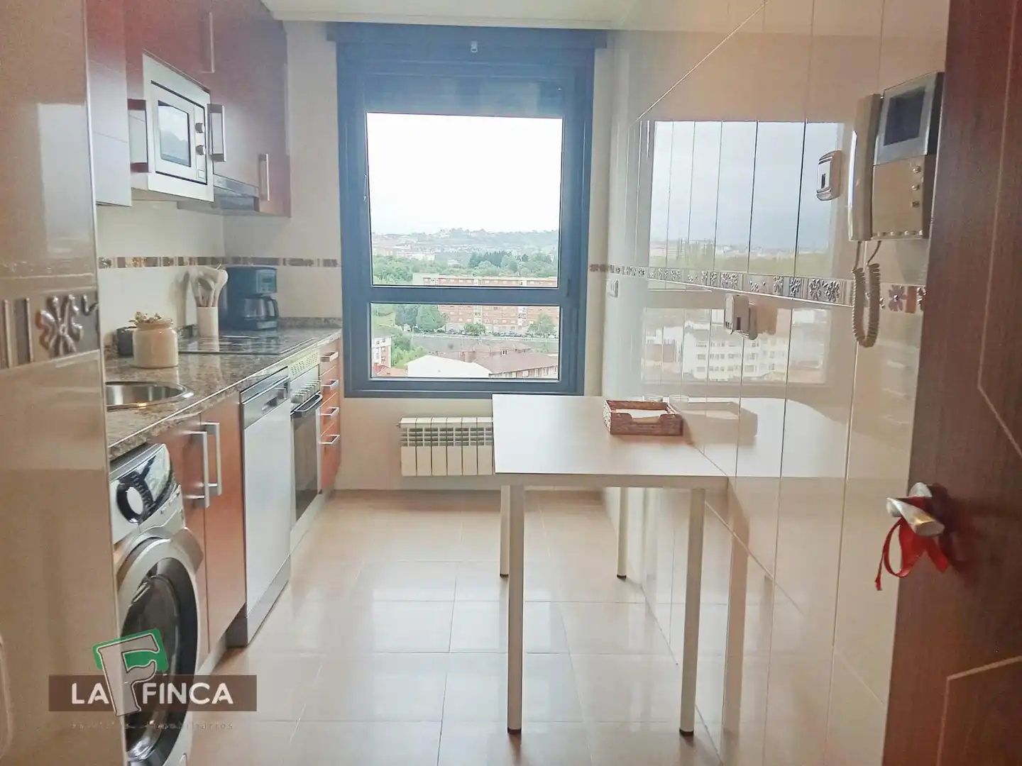 Piso de 106 m² en Oviedo