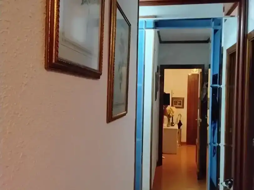 Habitación 12 m², Cabra
