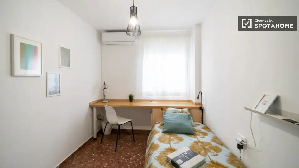 Habitació de lloguer, Burjassot