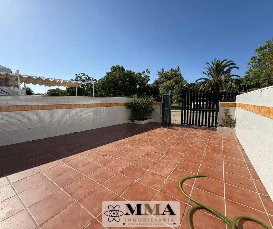 Casa de 130 m² en Lepe