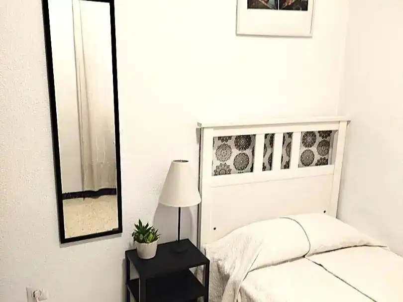 Habitación 64 m², Sevilla