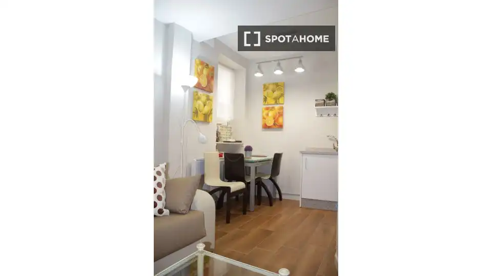 Habitación 82 m², Córdoba