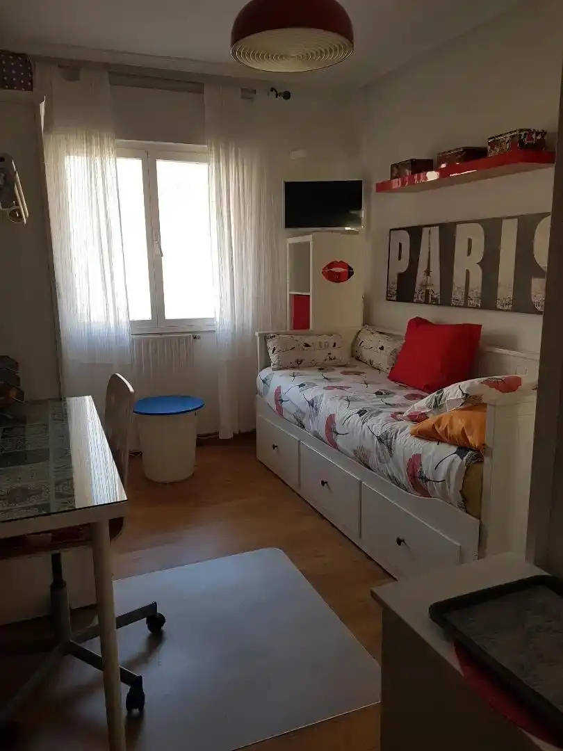 Quarto 90 m², Oviedo