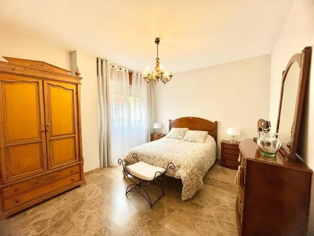 Piso de 87 m² en Granada