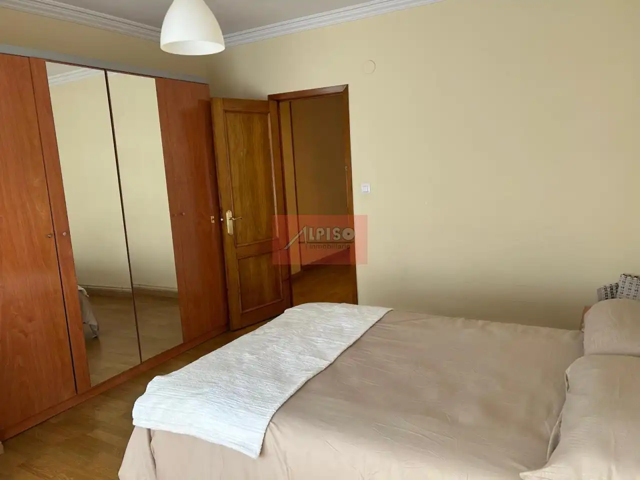 Piso de 120 m² en Ourense