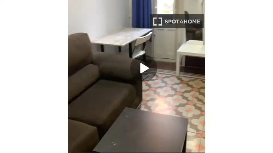 Habitación 288 m², Granada