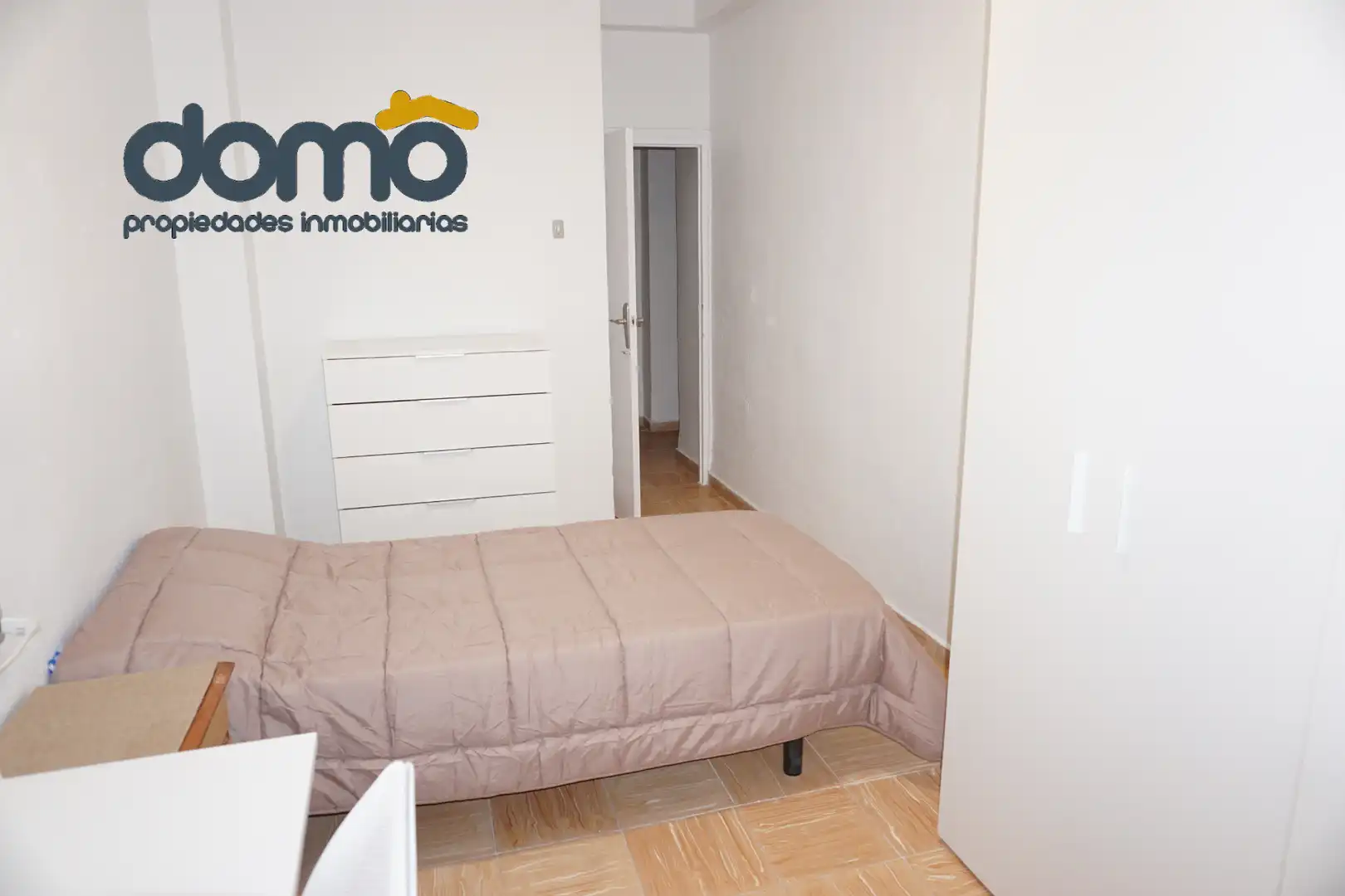 Piso de 98 m² en Granada