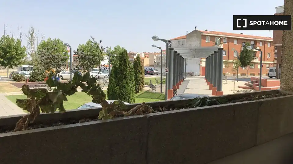Habitación 40 m², Santa Marta de Tormes