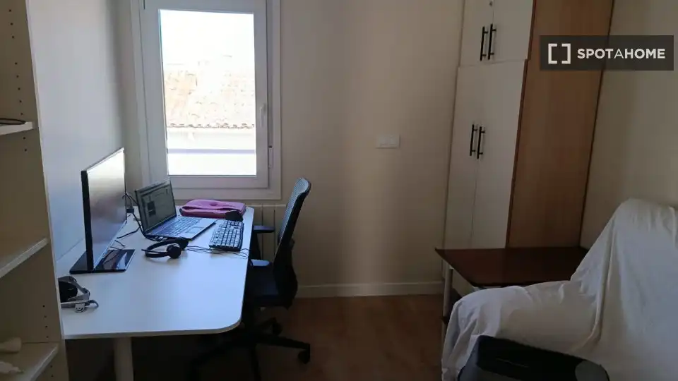 Habitación 75 m², Zaragoza