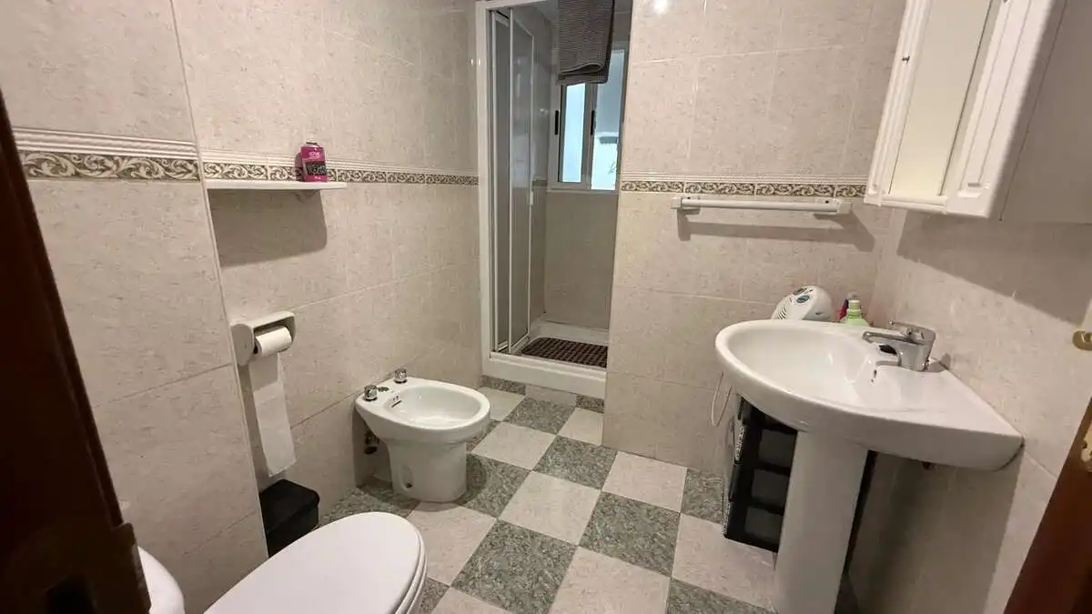 Zimmer 12 m², Granada