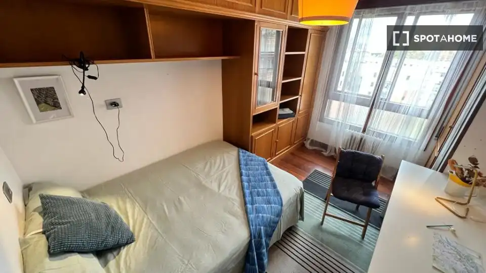 Habitación 127 m², Bilbao