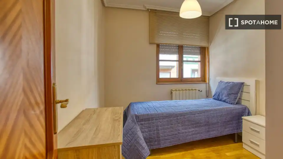 Habitación en alquiler, Oviedo