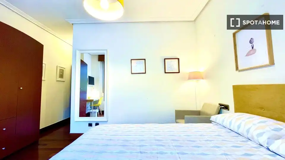 Habitación 104 m², Bilbao