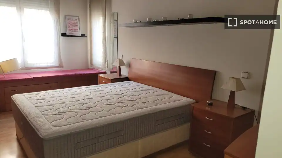 Habitación 81 m², Zaragoza