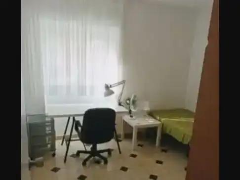 Piso de 85 m² en Sevilla
