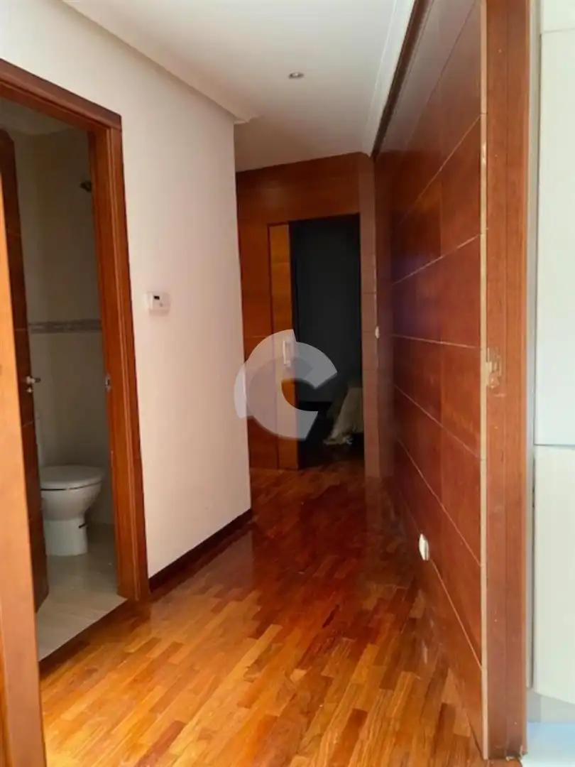 Wohnung 65 m² in Ourense