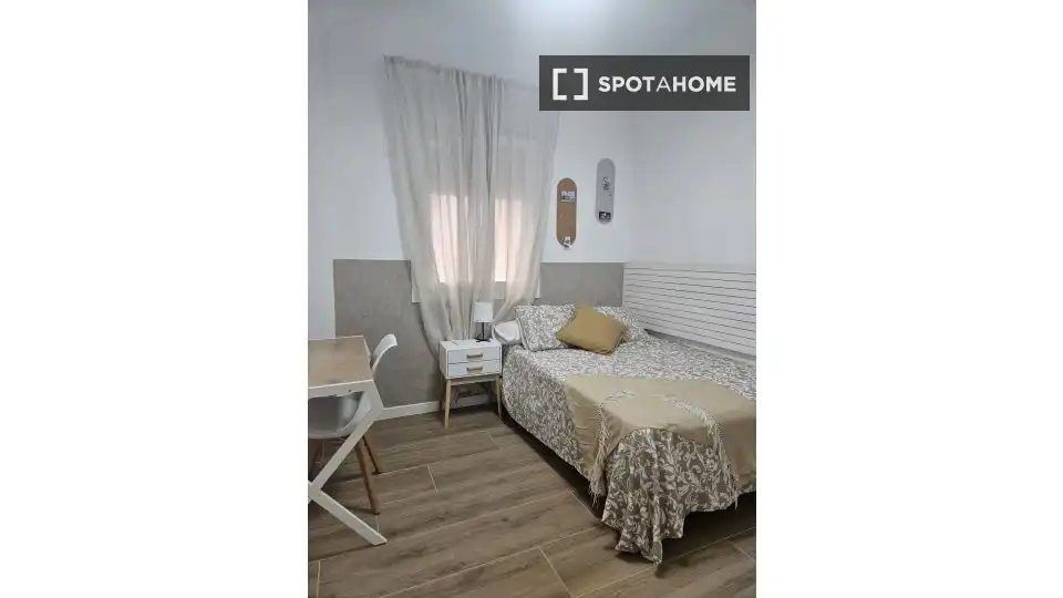 Habitación 133 m², Zaragoza