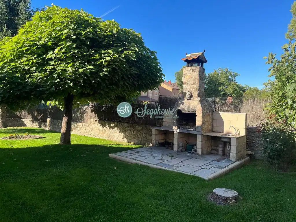 Casa de 150 m² en Palazuelos de Eresma