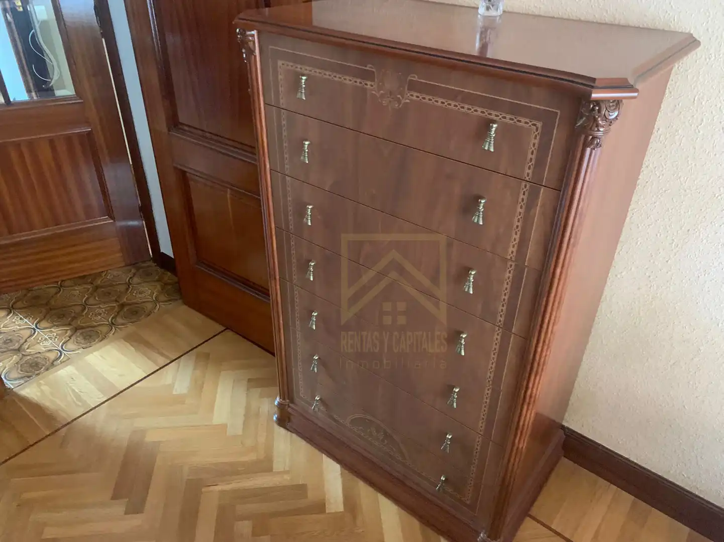 Piso de 80 m² en Camargo
