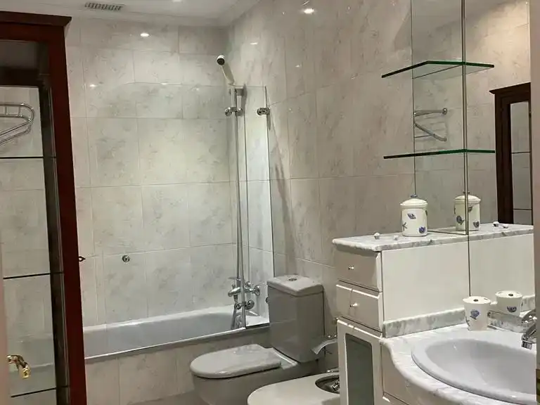 Piso de 85 m² en Ourense