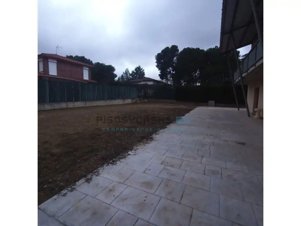 Piso de 350 m² en La Muela