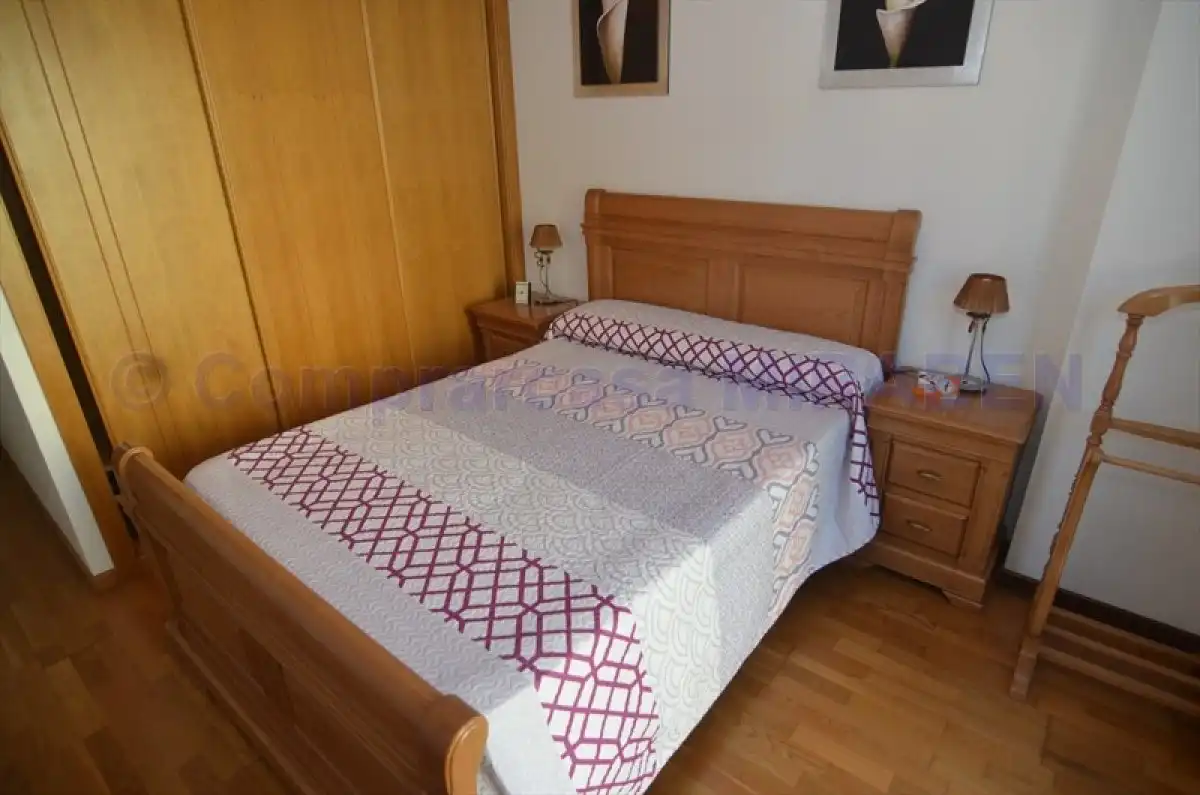 Piso de 90 m² en Boiro