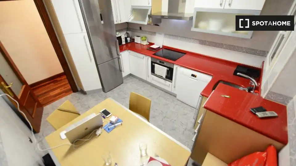 Habitación 104 m², Bilbao