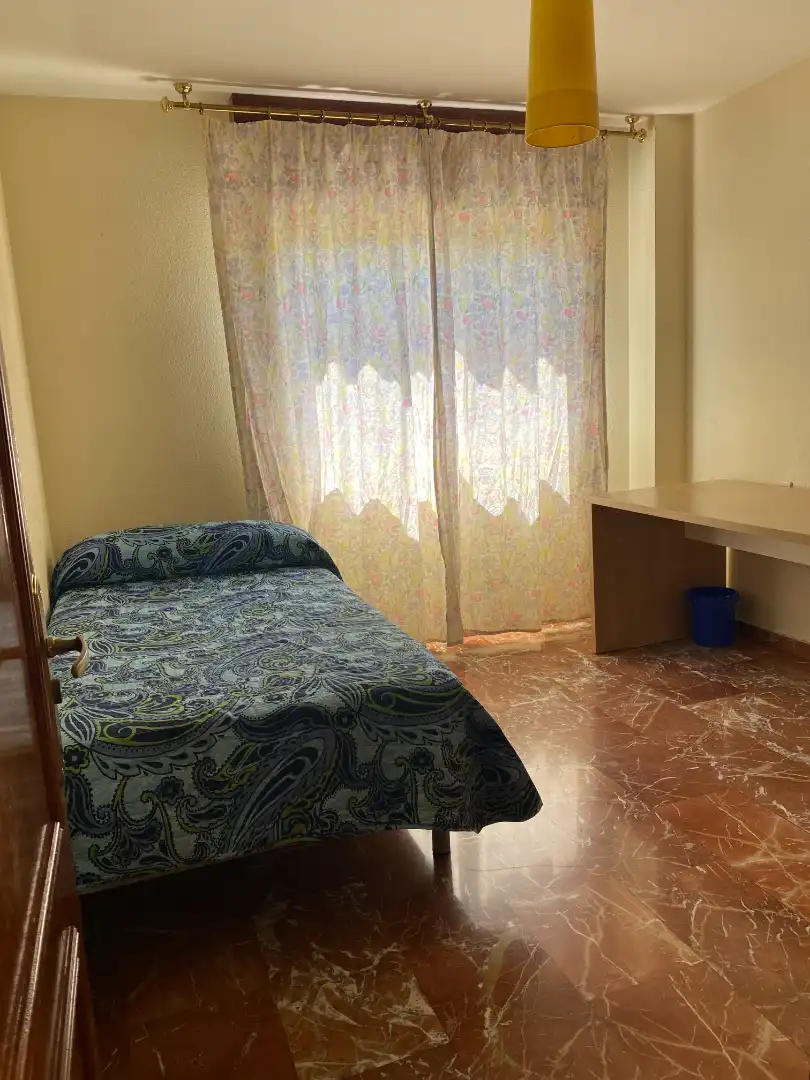 Habitación 85 m², Granada