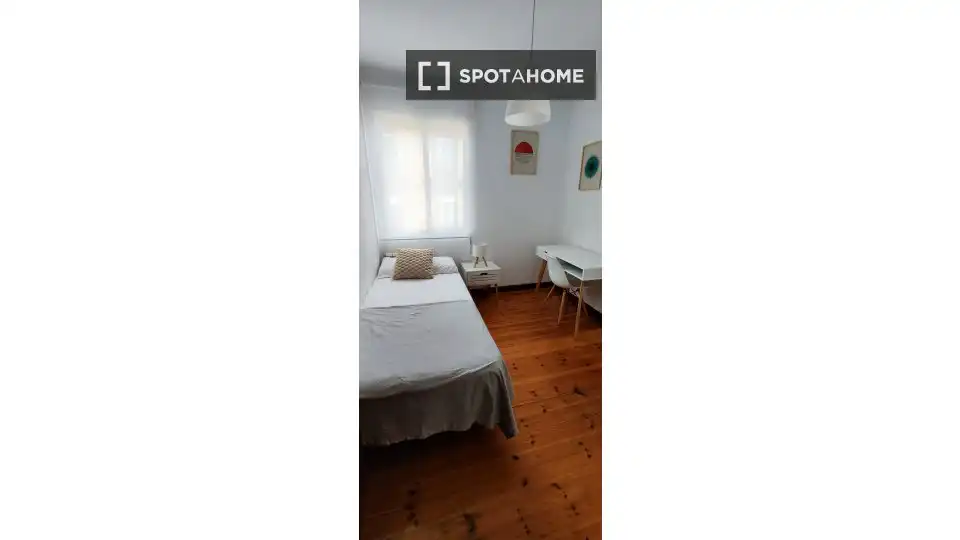 Habitación 75 m², Santander
