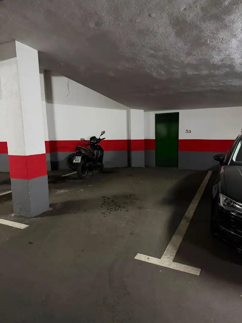 Piso de 200 m² en Granada
