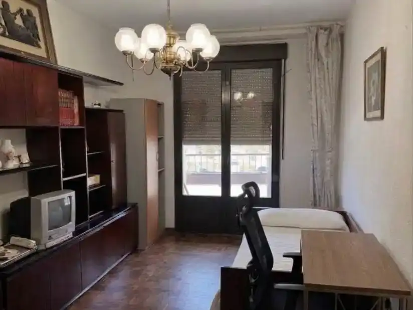 Habitación 90 m², Pamplona