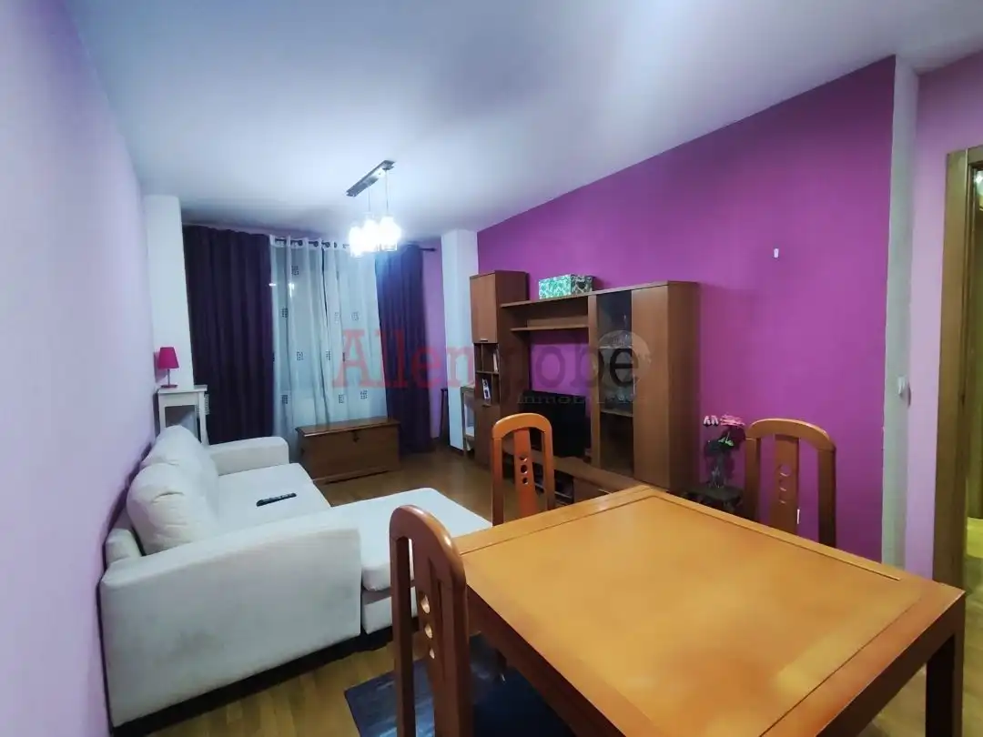 Flat 63 m² in Oviedo