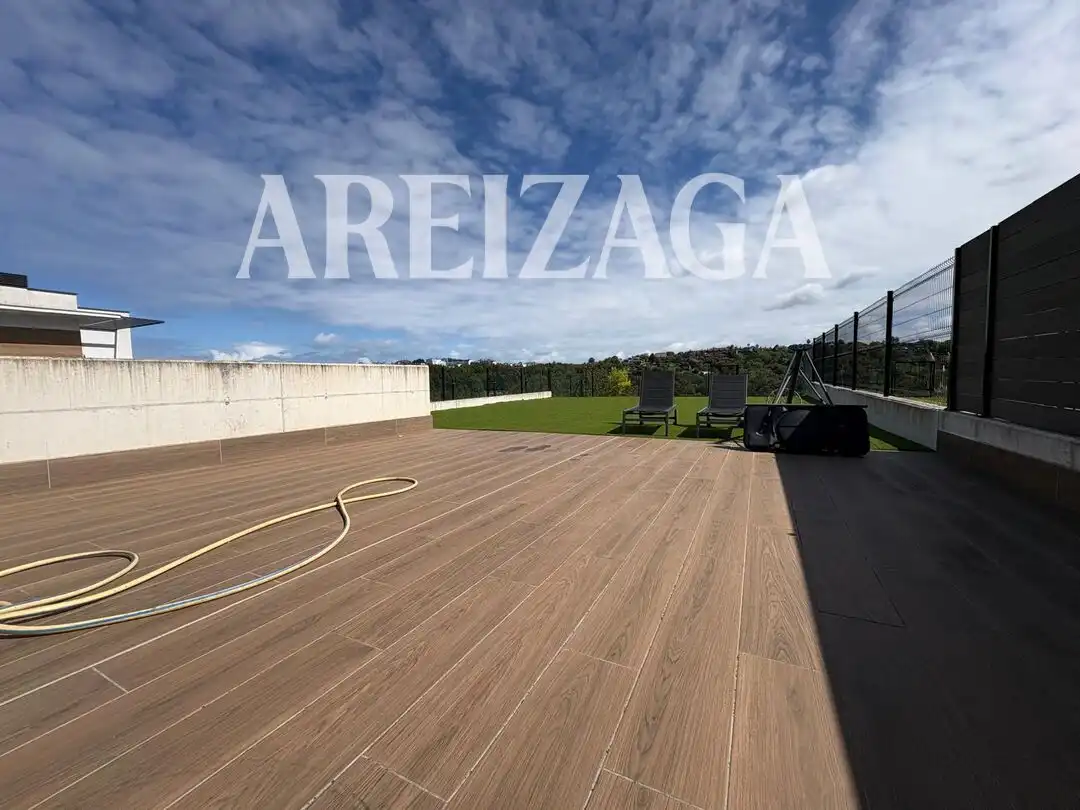 Casa de 200 m² en San Sebastián
