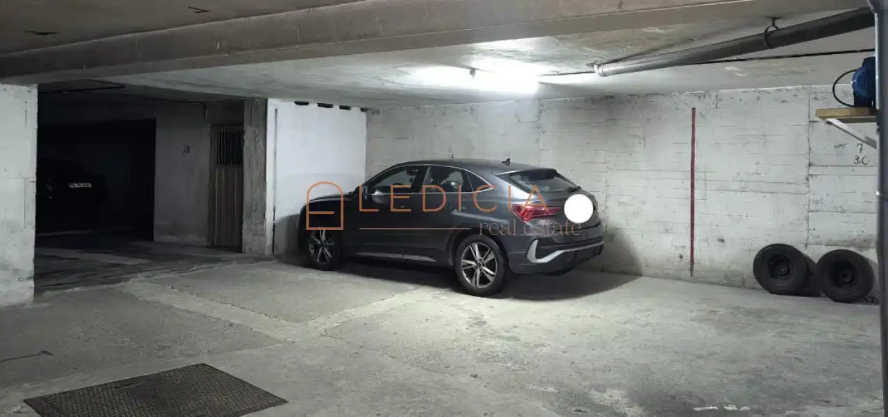 Piso de 90 m² en Vigo