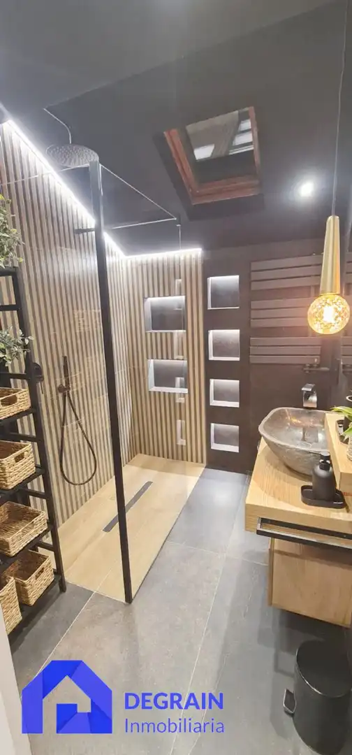 Piso de 60 m² en Oviedo