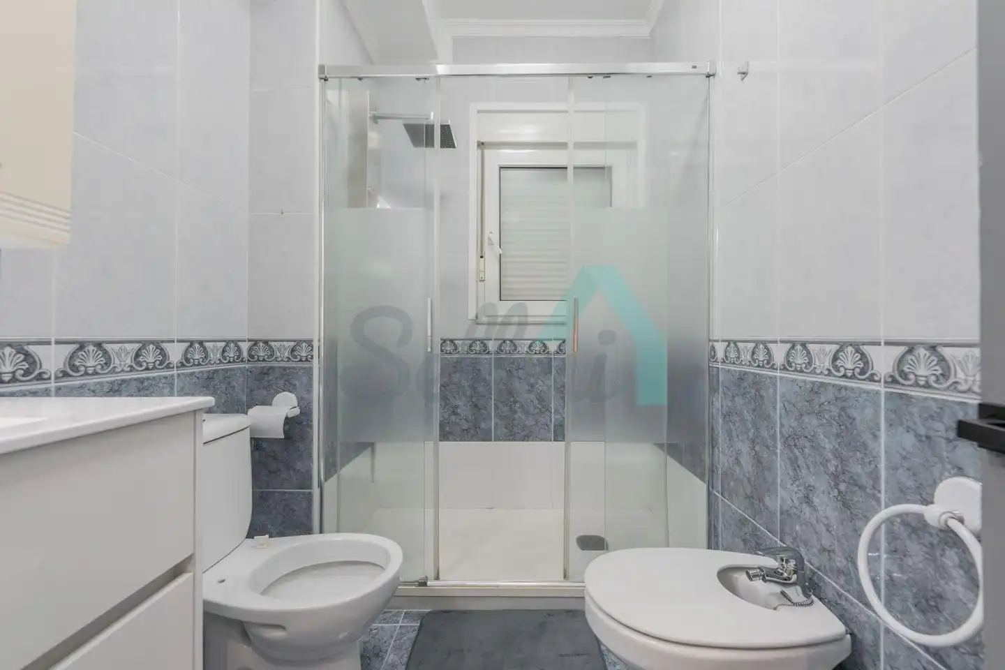Habitación 83 m², Oviedo