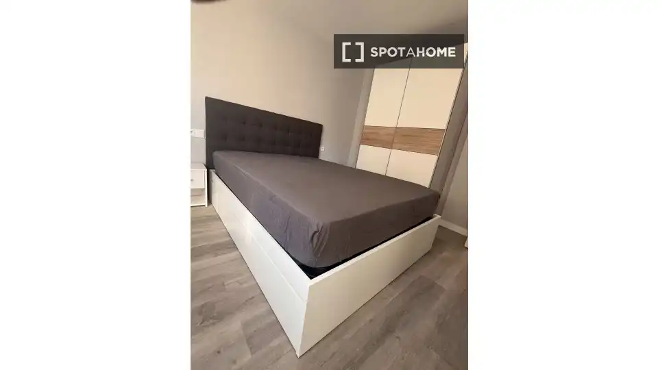 Habitación 100 m², Valencia