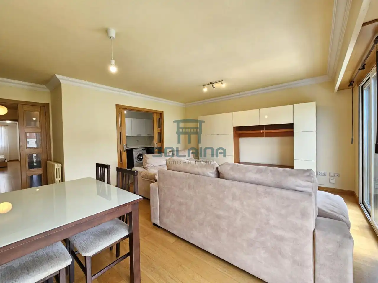 Piso de 77 m² en Ourense
