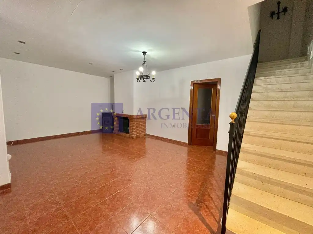 Casa de 160 m² en Malpartida de Cáceres